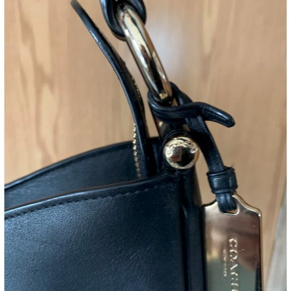 Coach Medium Nomad Leather Black Shoulder Bag 54446 - Picture 4 of 10